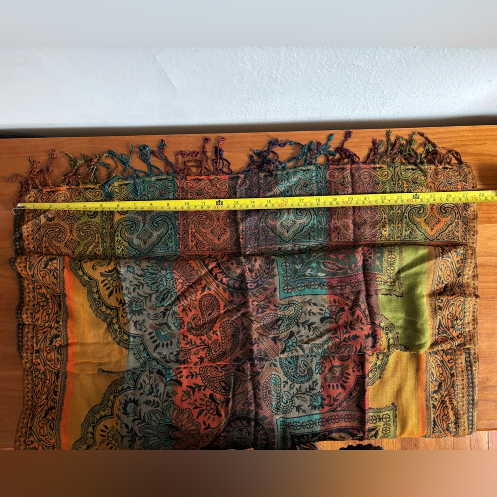 Pashmina Vibrant Paisley Reversible Wrap